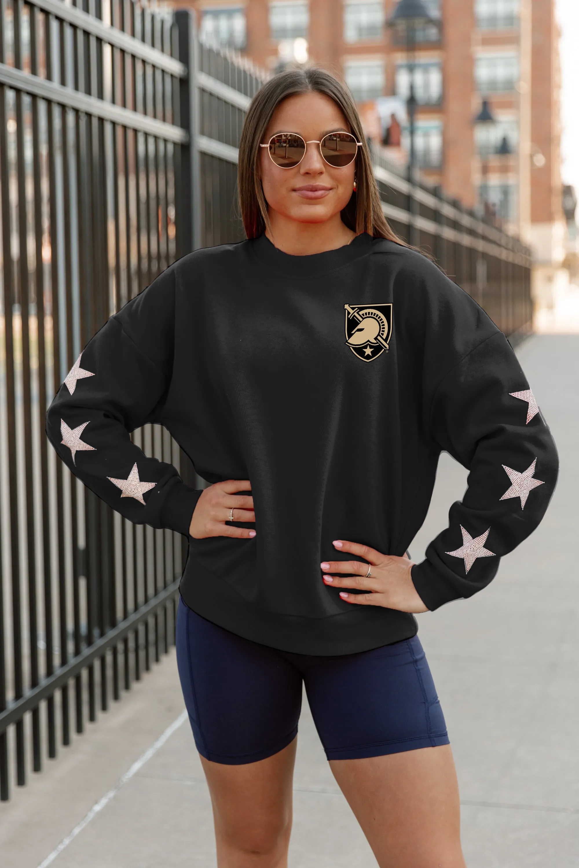 ARMY BLACK KNIGHTS DEDICATION EMBELLISHED STAR SLEEVE CREWNECK PULLOVER