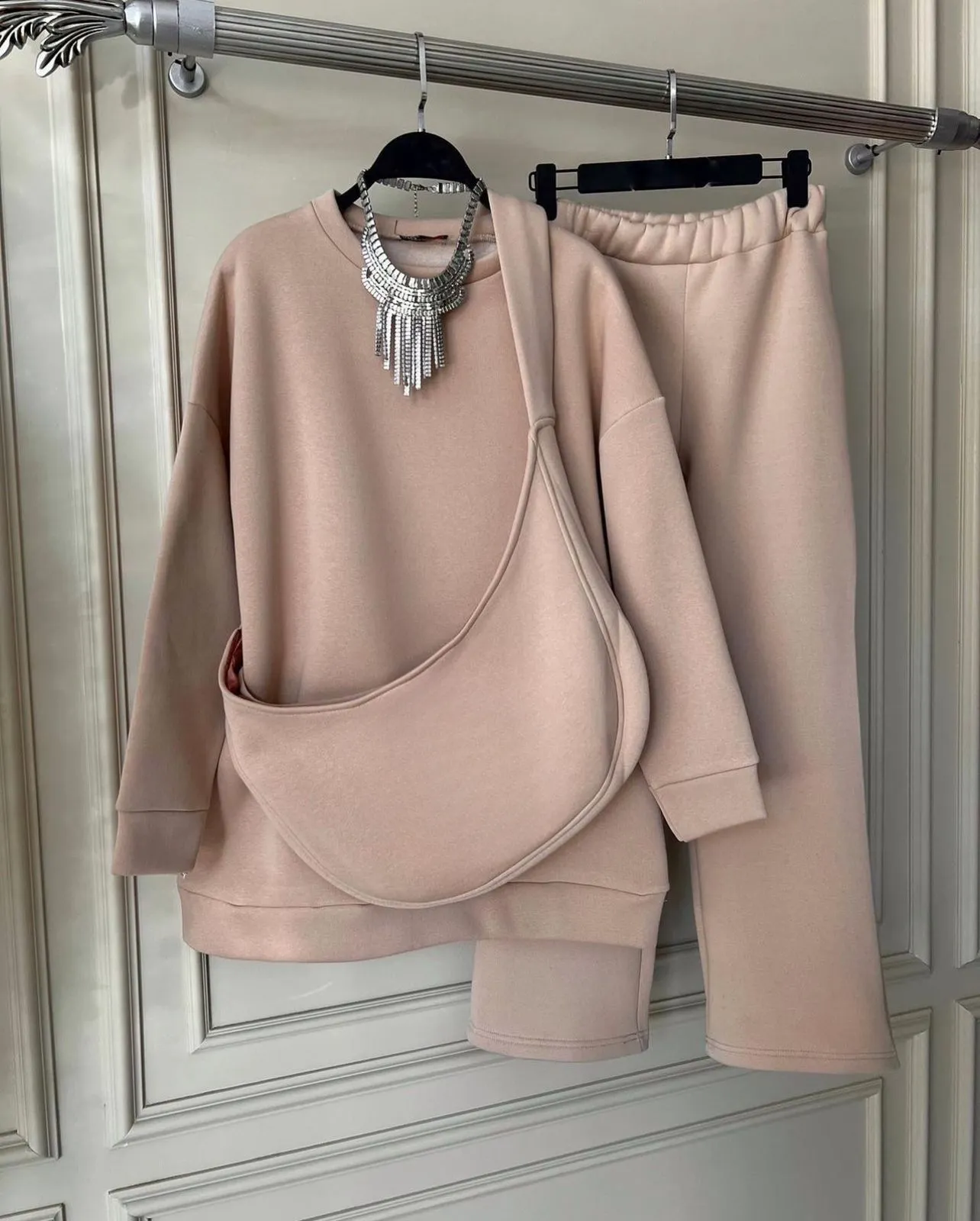 CH # 391 Chakoor Carryall Winter Fleece Co Ords Set SweatShirt   Trouser   Bag