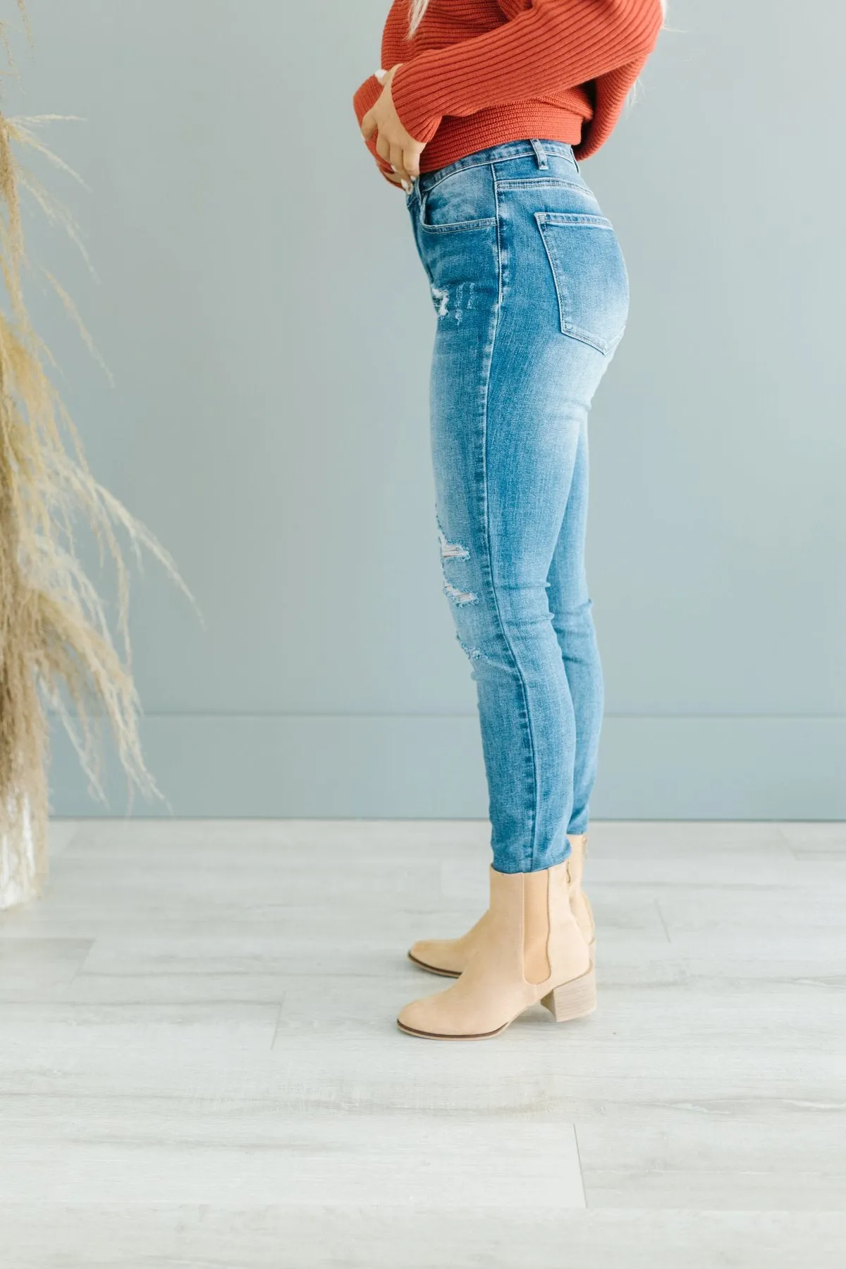 Fave Distressed Skinny Jeans