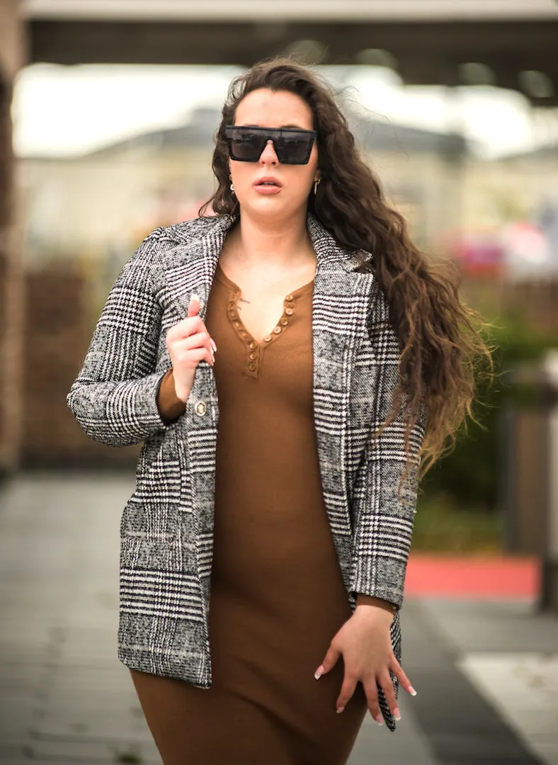Monochrome Suit Jacket With Pockets