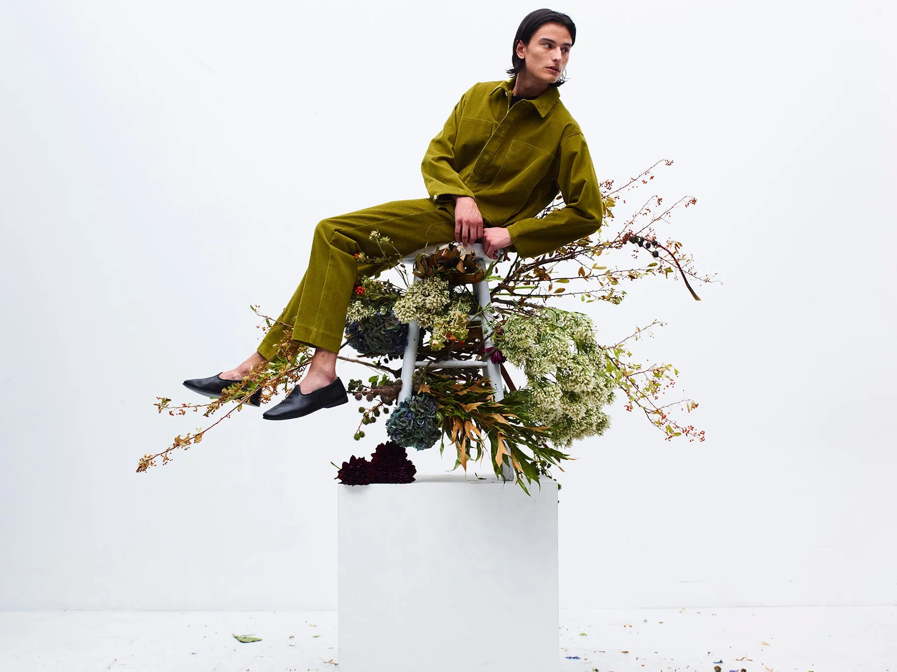 Naval Pullover in Olive Oil Corduroy