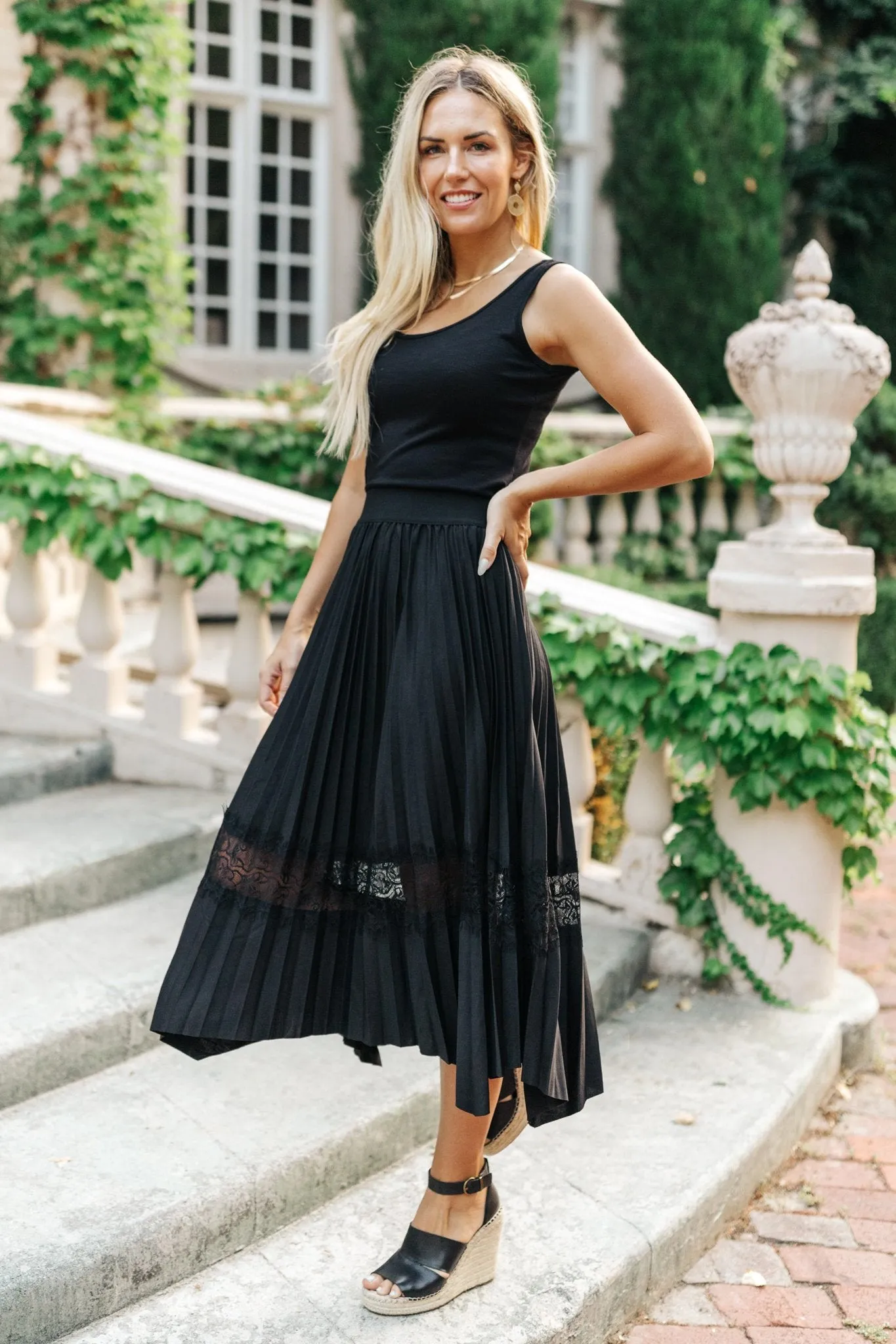 Province Pleated Skirt In Noir