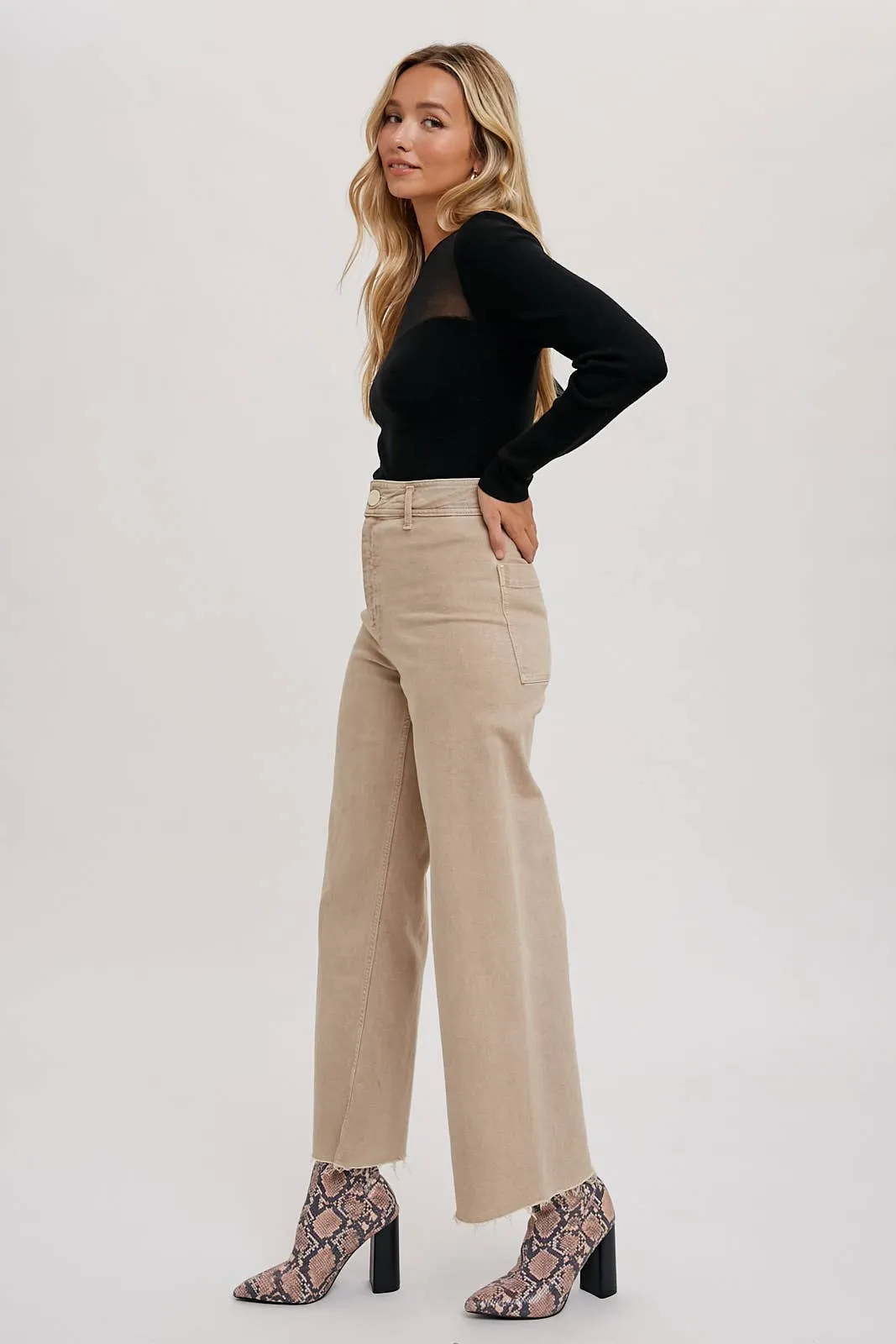SEMI SHEER SWEETHEART NECK TOP: IVORY